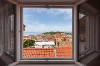 Guest House Town Center - 4