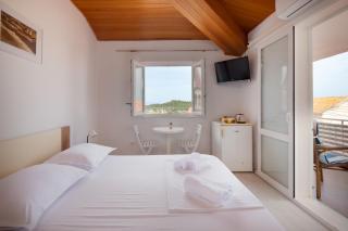 Guest House Town Center - 1