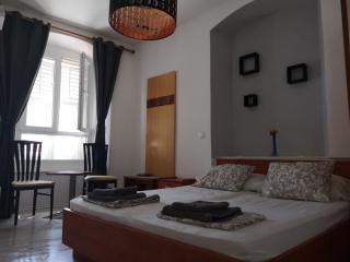 Main Bus Station Rooms - Dubrovnik - 8