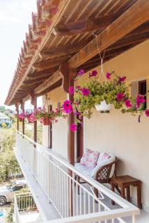 Nikos & Vivi Studios - Perivolion - 6