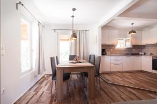 Bill & Eva's precious jewel - 2