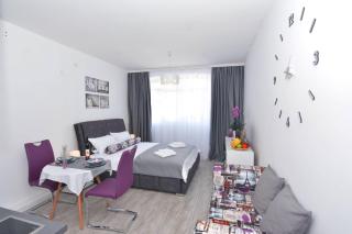 Small Oasis Apartment - 0