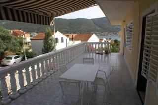 Apartments by the sea Grebastica, Sibenik - 4207 - 9