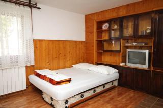 Apartments with a parking space Senj - 7475 - 2