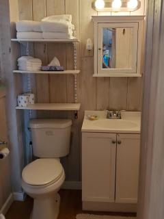 Captain Pip's Marina & Hideaway - 3