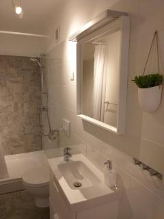 Double Room Njivice 17010a - 1