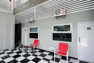 RedDoorz near Solo Square 3 - Bonorejo - 1