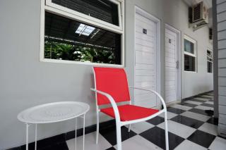 RedDoorz near Solo Square 3 - Bonorejo - 2
