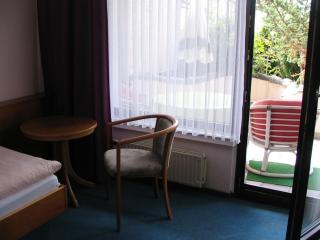 Hotel-Barbarossa-Garni bei Hanau - Rodenbach - 8