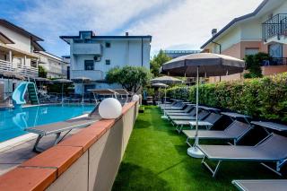 Hotel Giamaika - Cesenatico - 2