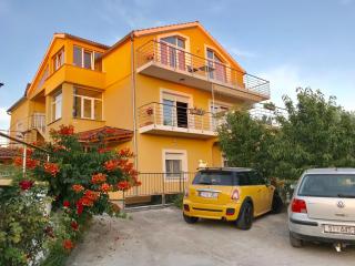 Apartments Maslina - Brodarica - 0