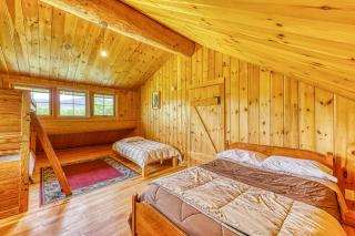 Eaglet Log Home - 9