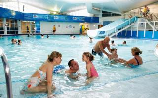 Family Seaside Retreat Private Stay at 5-Star Rockley Holiday Park Poole - Poole - 7