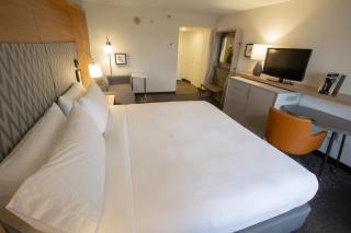 Holiday Inn Orlando International Airport by IHG - Orlando - 2