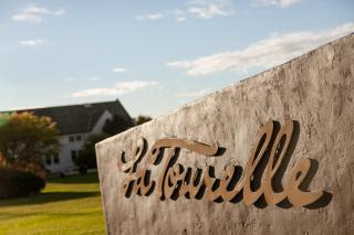 La Tourelle Hotel & Spa - Ithaca - 5