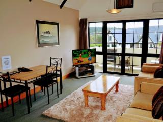 Salty Dog Inn - Snells Beach - 3