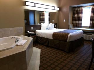 Microtel Inn & Suites by Wyndham Minot - Minot - 3