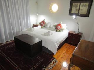 Harcourt Lodge - Durban - 9
