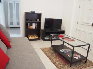 Casa Valientes B - Free private parking, patio, WiFi & AC - Jerez de la Frontera - 7