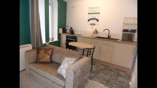 1 Tŷ Mona Church Street Apartment - Llangefni - 0