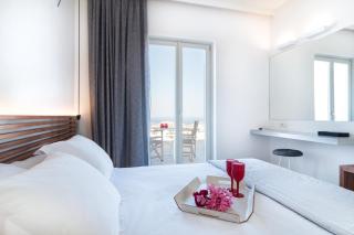 Wabi Luxury Suites & Maisonettes Ios - Ios Chora - 2