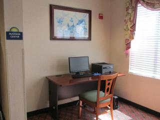 Days Inn by Wyndham Jefferson City - Jefferson City - 1