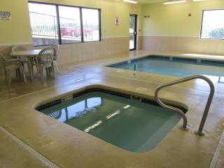 Days Inn by Wyndham Jefferson City - Jefferson City - 2