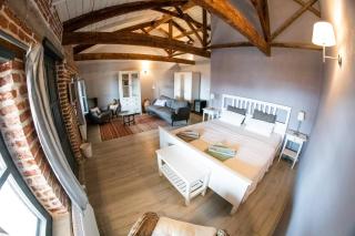 Attalos Suites Hotel - 9