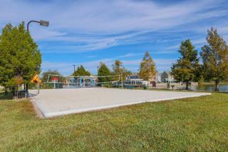 SPECTACULAR Home And Resort! Near Dis, Splash Park, Lake With Boats, Pool, This Home And Resort Has It ALL! Low Rates Too! - 2