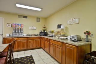 Best Western Shelbyville Lodge - 2