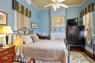 Ashton's Bed and Breakfast - 7