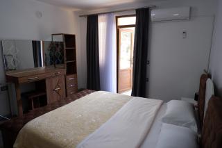 Kings Apartment 4 - 2