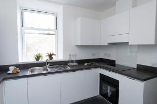 GreenStar Apartments - Short Walk Away Into Dundee City Centre - Next To Abertay University - Perfect For Your Short or Long Stays - Weekly & Monthly Offers For Your Longer Stays - CLICK FOR OPTIONS - 6 PROPERTIES AVAILABLE FROM 1 TO 3 BEDROOMS - 4