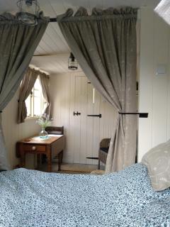 The English shepherds hut @ Les Aulnaies - Échauffour - 9