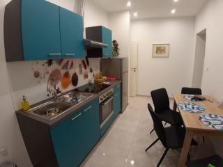 Apartment Kaza in center, with terrace, private parking, step to the sea - 2