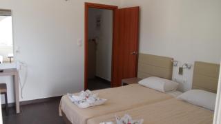 Homer's Inn Hotel - Ios Chora - 3