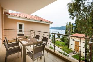 Meliti Waterfront Suites - Karavomylos - 4