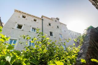 La Villa Boutique Hotel - Budva - 2
