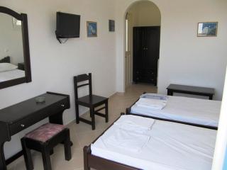 Argo - Antiparos Town - 4