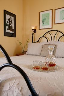 Ashton's Bed and Breakfast - 1