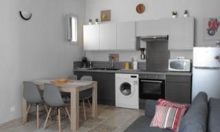 ST REMY DE PROVENCE PROCHE CENTRE VILLE - Parking privé - 0