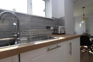 Dunfermline - Luxury 3 bedroom 2 bathroom detached house with garden - Dunfermline - 3