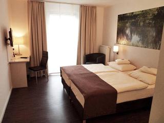 Das Neue Hotel Am Park - Fröndenberg - 1