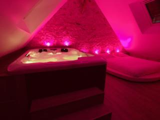 Suite Cupidon- Domaine des trois châteaux - Moisenay - 3