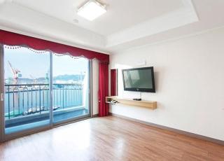 Tongyeong Bay Condo Hotel - Tongyeong - 3