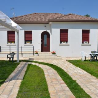 B&B La Via dell'Ambra - Due Carrare - 8