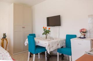 Castello Flower Apartment - 4