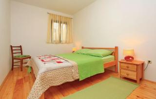 Trstenik, Karla - Trstenik - 4