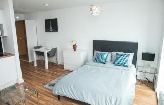 Studio Apartments Free street parking subject to availability - Manchester - 8