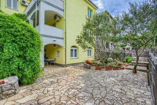 Apartments and rooms with parking space Kraljevica - 17589 - Kraljevica - 3